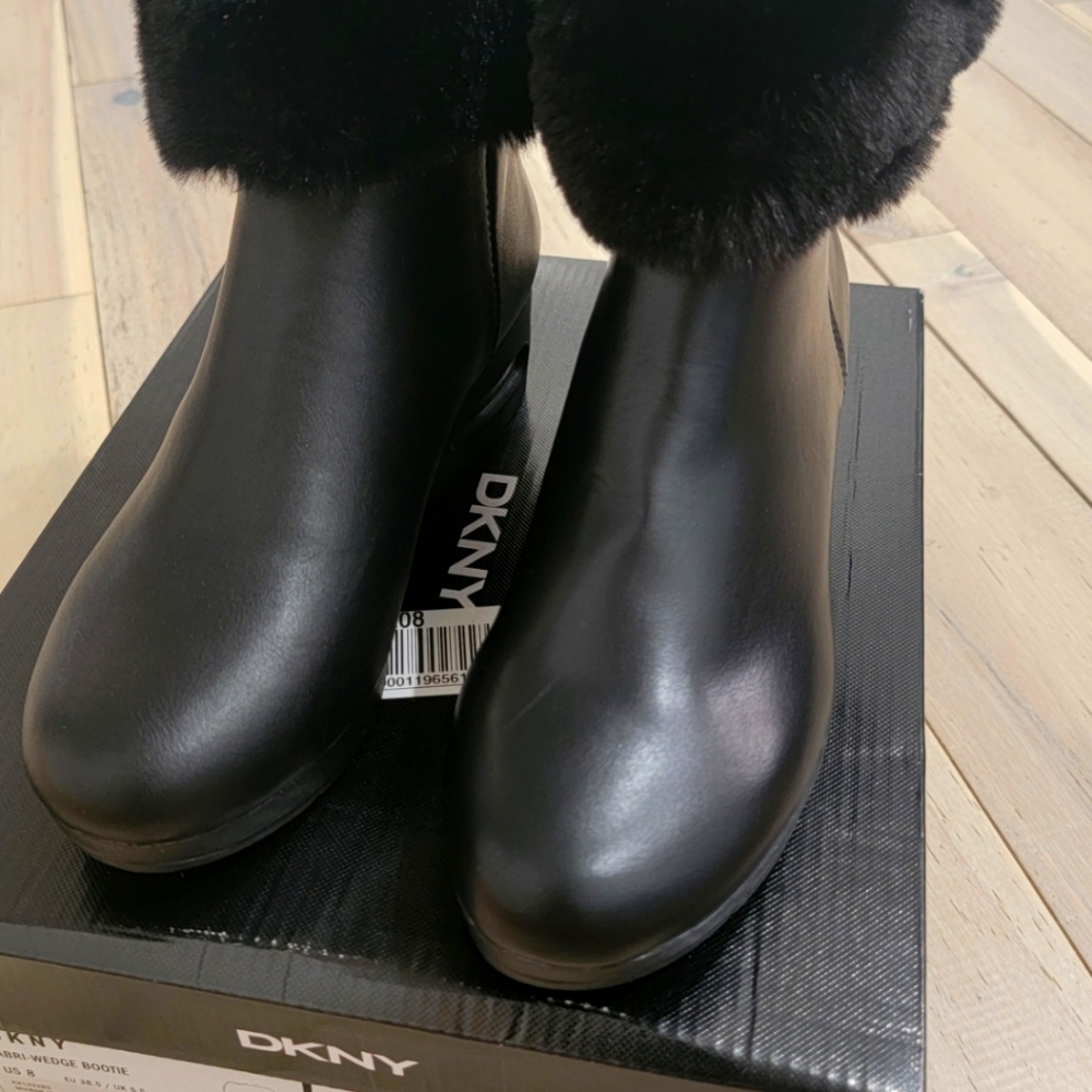 DKNY women's black size 8